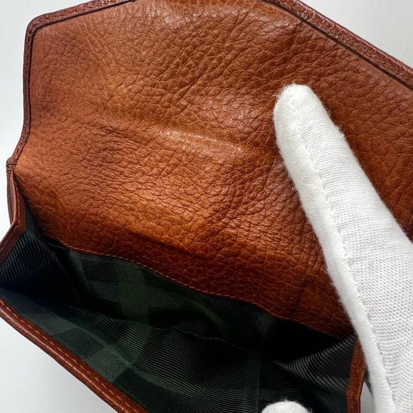 GUC Burberry Beige Bifold Wallet - Picture 6 of 8